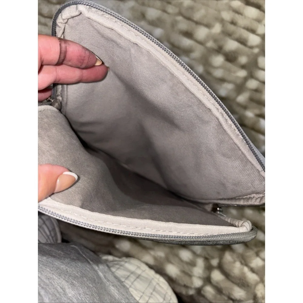 MoKo 9-11 Inch Tablet Sleeve Bag Carrying Case Fits Space Gray Multiple Pockets